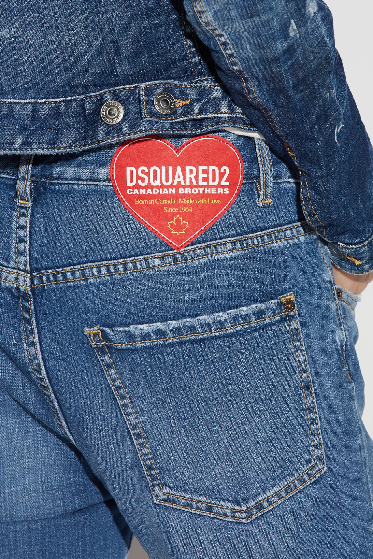 Medium Peekaboo Wash Cool Girl Jeans