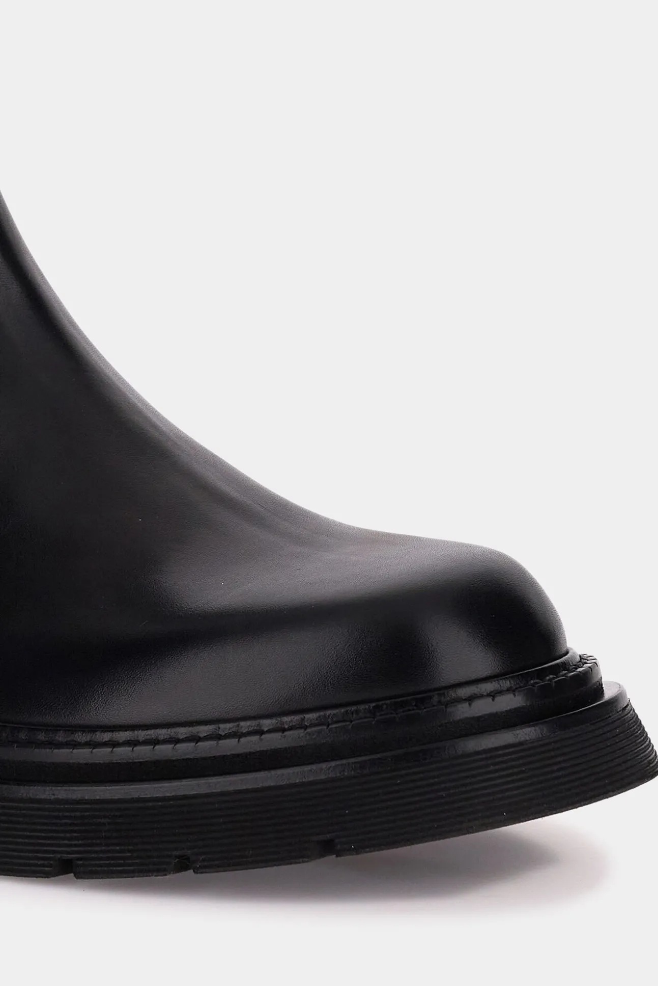 Urban Hiking Chelsea Boots
